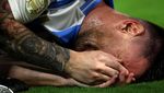Tangis Kesakitan Messi di Bangku Cadangan