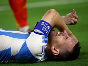 Detik-detik Messi Cedera Sampai Nangis Kejer di Copa America Detik-detik Messi Cedera Sampai Nangis Kejer di Copa America