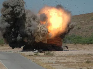Roket SpaceX China Jatuh Saat Uji Coba di Darat Roket SpaceX China Jatuh Saat Uji Coba di Darat