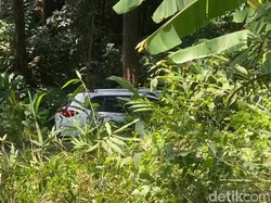 Mobil Asal Tegal Masuk Jurang 30 Meter di Bantarkawung Brebes!