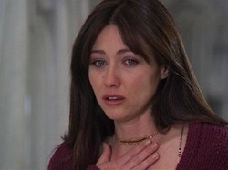 Shannen Doherty Mau Abunya Digabung dengan Abu Ayah dan Anjingnya