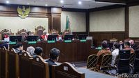Sidang Perdana Kasus Korupsi Jalur Pembangunan Kereta Api di Sumut