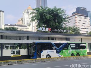 Halte TransJ Benhil Kembali Beroperasi, Begini Tanggapan Penumpang Halte TransJ Benhil Kembali Beroperasi, Begini Tanggapan Penumpang