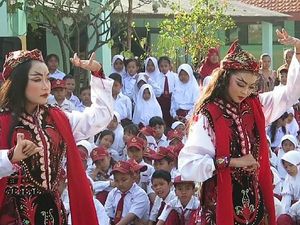 5 Warisan Budaya Tak Benda Asal Surabaya yang Diakui Secara Nasional 5 Warisan Budaya Tak Benda Asal Surabaya yang Diakui Secara Nasional