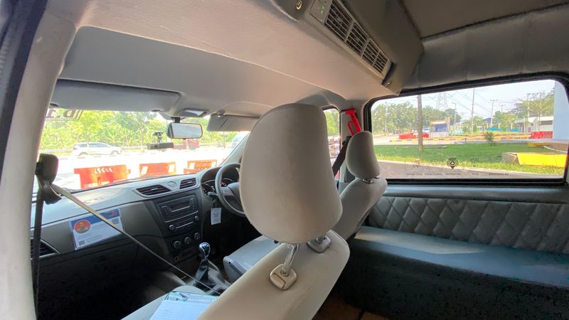 Angkot ber-AC di Depok (Devi/detikcom)