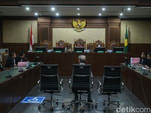 Terdakwa Korupsi BTS 4G Jemy Sutjiawan Dituntut 4 Tahun Penjara Terdakwa Korupsi BTS 4G Jemy Sutjiawan Dituntut 4 Tahun Penjara