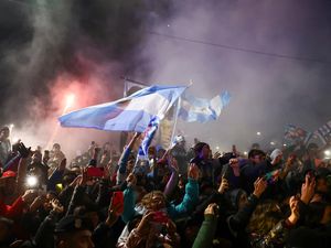 Viral Pemain Argentina Rasis ke Timnas Prancis di Pesta Juara Copa America Viral Pemain Argentina Rasis ke Timnas Prancis di Pesta Juara Copa America