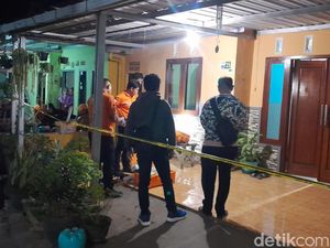 Wanita Ditemukan Tewas Bersimbah Darah dalam Kamar Rumah di Malang Wanita Ditemukan Tewas Bersimbah Darah dalam Kamar Rumah di Malang