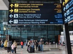 Pemerintah Turunkan Harga Tiket Pesawat 10% Jelang Natal dan Tahun Baru