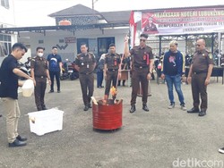 Kejari Lubuklinggau Musnahkan BB Perkara Umum, Ada Senpi hingga Narkoba