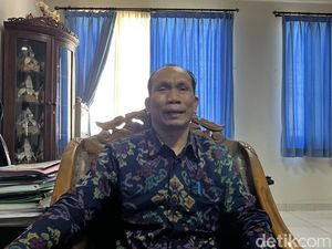 Kepala SMAN 6 Denpasar Dipanggil Polisi soal Rencana Pungutan AC Rp 1,5 Juta Kepala SMAN 6 Denpasar Dipanggil Polisi soal Rencana Pungutan AC Rp 1,5 Juta