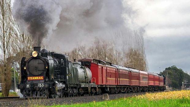 Kereta uap Steamrail Victoria