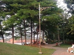 Menikmati Sejuknya Taman Waduk Ria Rio di Jakarta Timur Menikmati Sejuknya Taman Waduk Ria Rio di Jakarta Timur