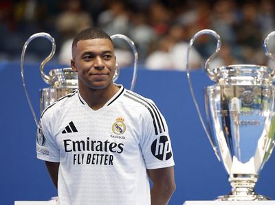 Siap Lanjutkan Kejayaan Nomor 9 Real Madrid, Mbappe?