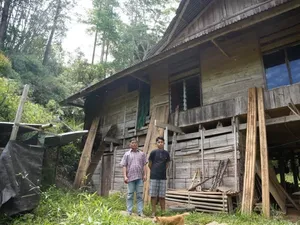 Kisah Moses, Anak Petani Singkong yang Lolos SNBP di UGM & Dapat Beasiswa Kisah Moses, Anak Petani Singkong yang Lolos SNBP di UGM & Dapat Beasiswa