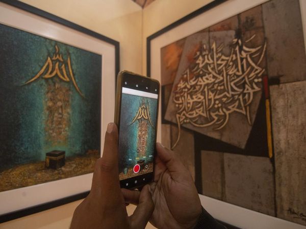 Pameran Lukisan Kaligrafi untuk Syiar Islam