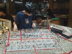 Wow! Jakarta Gems Center Jadi Pasar Batu Akik Terbesar Kedua ASEAN Wow! Jakarta Gems Center Jadi Pasar Batu Akik Terbesar Kedua ASEAN