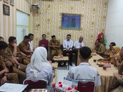 Siswi SMA Negeri 8 Medan Akhirnya Naik Kelas Bersyarat