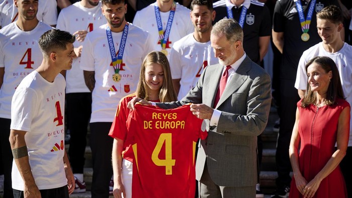 MADRID, SPAIN - JULY 15: Alvaro Morata gives a shirt with the number 4, the number of UEFA EURO Cups won by the team and with the name of 