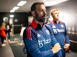 MU Vs Chelsea: Van Nistelrooy Tahu Bahayanya Si Biru