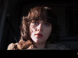 Ini Rasanya Ciuman dengan Scarlett Johansson