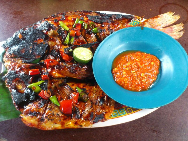 Sedapnya Ikan Bakar Khas Gorontalo hingga Manado di 5 Resto Ini