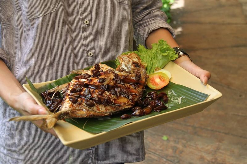 Sedapnya Ikan Bakar Khas Gorontalo hingga Manado di 5 Resto Ini