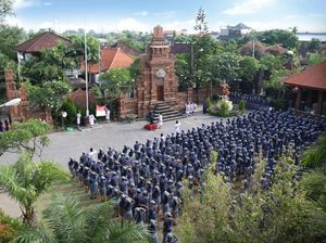 Pungutan AC Rp 1,5 Juta di SMAN 6 Denpasar Berujung Polisi Turun Tangan Pungutan AC Rp 1,5 Juta di SMAN 6 Denpasar Berujung Polisi Turun Tangan