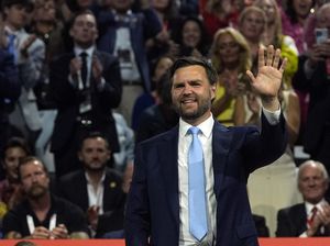 Sosok JD Vance yang Digandeng Trump Jadi Cawapres