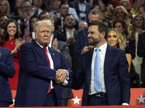 JD Vance Dipilih Trump Jadi Cawapres, Ini Kampus & Kritiknya soal Pendidikan Tinggi