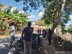 TPA Alak Kupang Kembali Terbakar, Warga Tutup Akses Jalan