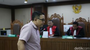Eks Dirjen Kemendagri Divonis 4,5 Tahun Penjara