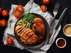 Resep Dada Ayam Panggang Menu Diet Lengkap dengan Bumbu Marinasinya