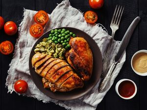 Resep Dada Ayam Panggang Menu Diet Lengkap dengan Bumbu Marinasinya