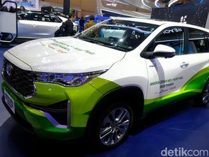 Innova Zenix Ini Bisa Tenggak Bioethanol Lho