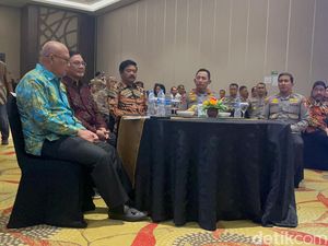 Kapolri-Menko Polhukam Hadiri Malam Penganugerahan Kompolnas Awards 2024