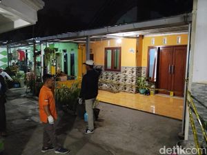 9 Saksi Diperiksa Ungkap Tewasnya Ibu Rumah Tangga di Malang 9 Saksi Diperiksa Ungkap Tewasnya Ibu Rumah Tangga di Malang