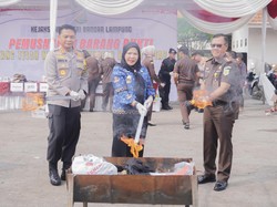 Kejari Bandar Lampung Musnahkan Barang Bukti 361 Perkara, Ada Sabu-Kosmetik