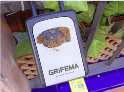 Kotoran Tahi di Kotak Kunci Apartemen, Jurus Baru Warga Spanyol Usir Turis