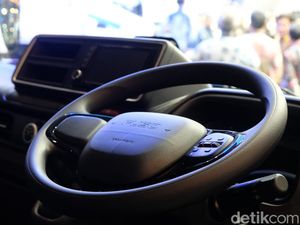 Enaknya Impor Truk Bekas, Gak Perlu Pikirkan Komponen Apalagi Bangun Pabrik Enaknya Impor Truk Bekas, Gak Perlu Pikirkan Komponen Apalagi Bangun Pabrik
