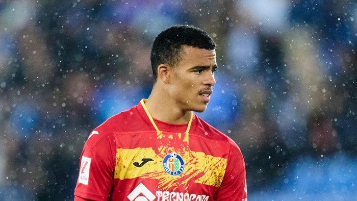 VITORIA-GASTEIZ, SPAIN - MAY 18: Mason Greenwood of Getafe CF looks on during the LaLiga EA Sports match between Deportivo Alaves and Getafe CF at Estadio de Mendizorroza on May 18, 2024 in Vitoria-Gasteiz, Spain. (Photo by Juan Manuel Serrano Arce/Getty Images)