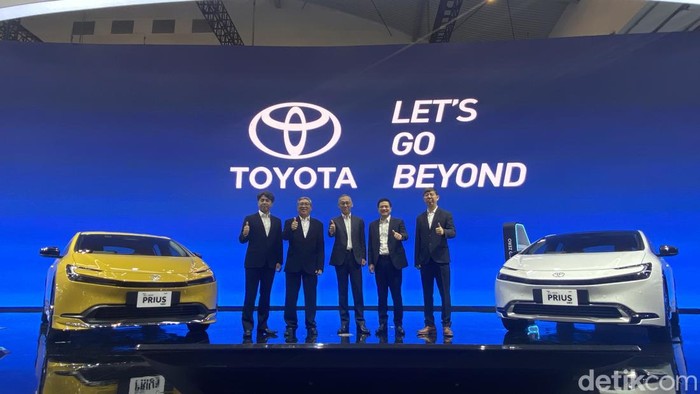 Mobil-mobil Toyota di GIIAS 2024 Toyota Bawa GR Yaris Facelift, Prius Terbaru hingga Zenix mengonsumsi Bioethanol pada ajang GIIAS 2024