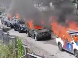 6 Fakta 3 Anggota OPM Ditembak Mati Berujung 6 Mobil TNI-Polri Dibakar Massa