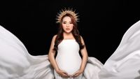 7 Pemotretan Maternity Mpok Alpa yang Bikin Pangling, Bumil Cantik Maksimal