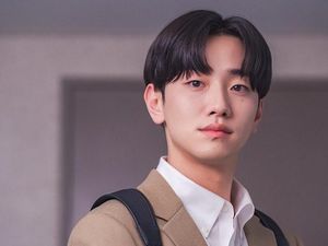 Nam Yoon Su Minta Maaf Usai Insiden Posting Iklan Produk Dewasa di Instagram Nam Yoon Su Minta Maaf Usai Insiden Posting Iklan Produk Dewasa di Instagram