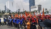 Buruh Mau Geruduk Istana Gara-gara UMP Kurang Tinggi