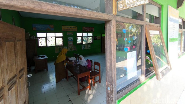 Sekolah di Ponorogo cuma menemukan 1 murid