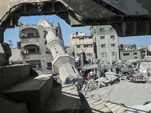 Serangan Udara Israel Hancurkan Masjid di Nuseirat Gaza