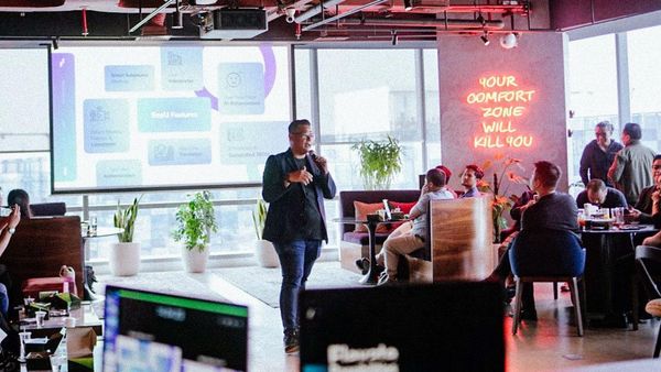 Penggunaan Teknologi AI Pada Sektor Pengelolaan Data