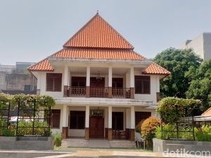 Taman Benyamin Sueb Bekas Markas Kodim untuk Mengenang Legenda Betawi Taman Benyamin Sueb Bekas Markas Kodim untuk Mengenang Legenda Betawi
